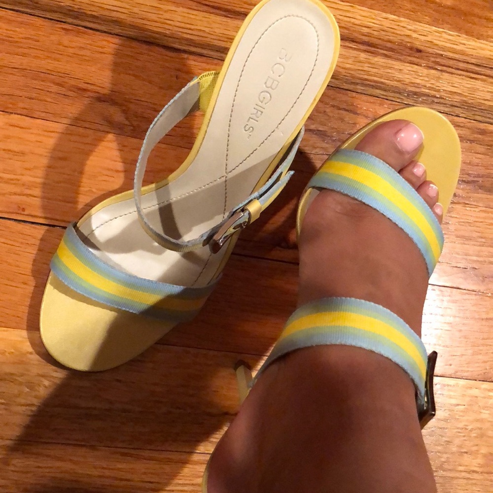Shoe